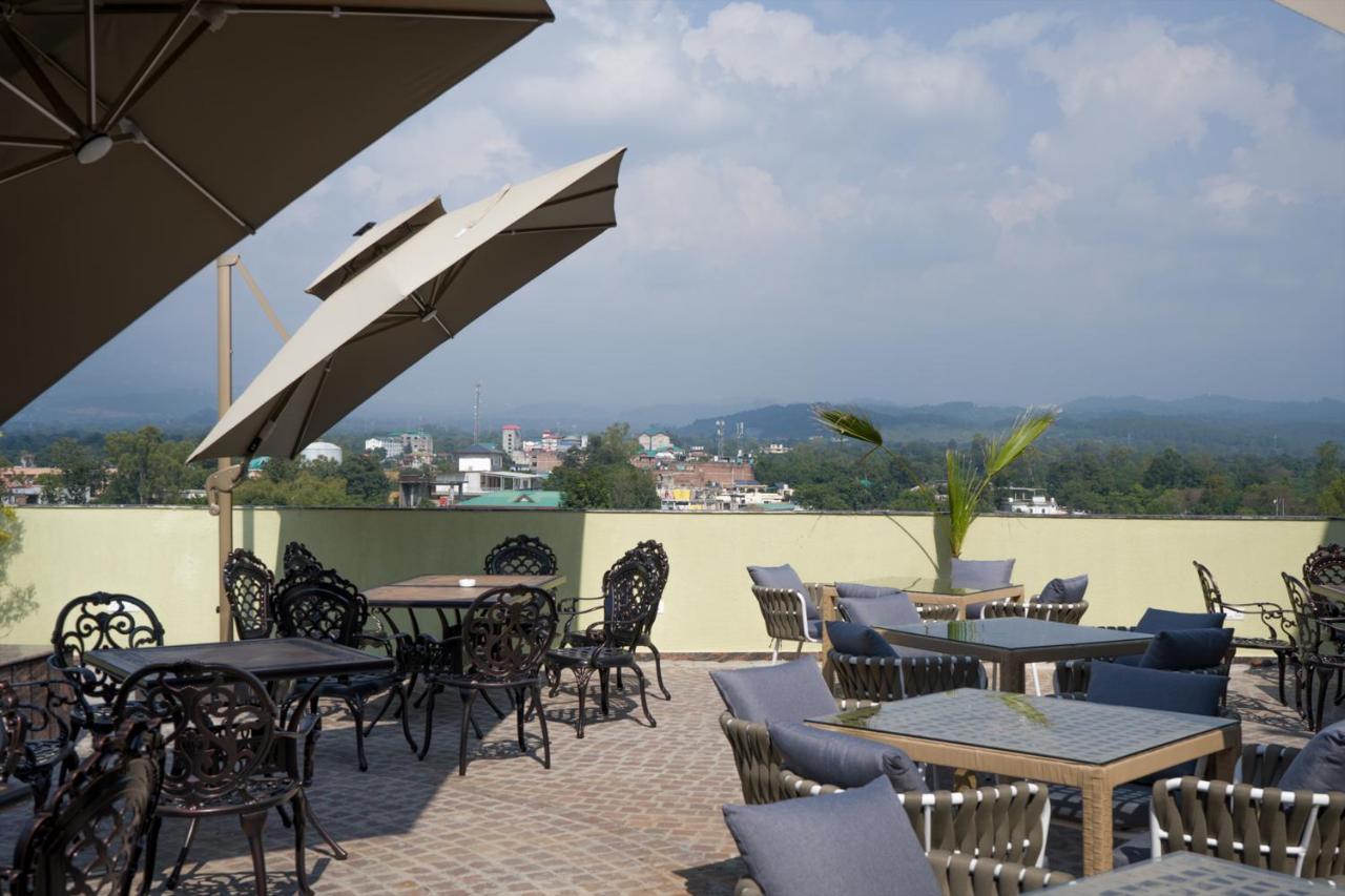 Clarks Inn Suites Kangra Εξωτερικό φωτογραφία