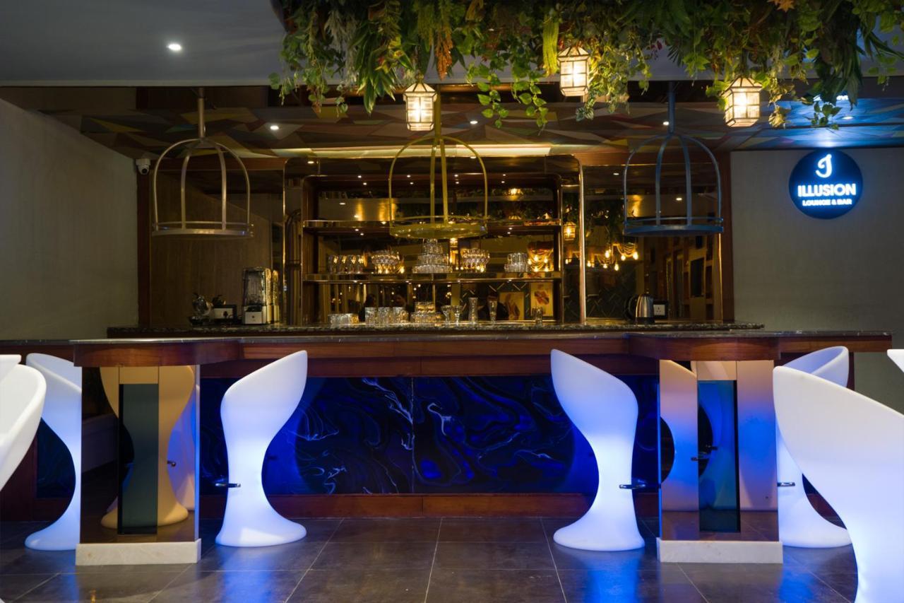 Clarks Inn Suites Kangra Εξωτερικό φωτογραφία