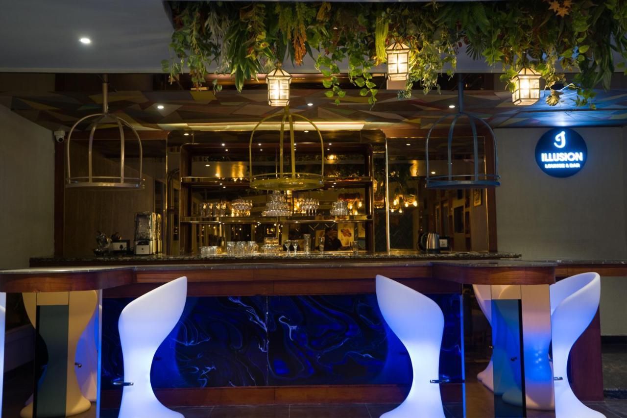 Clarks Inn Suites Kangra Εξωτερικό φωτογραφία