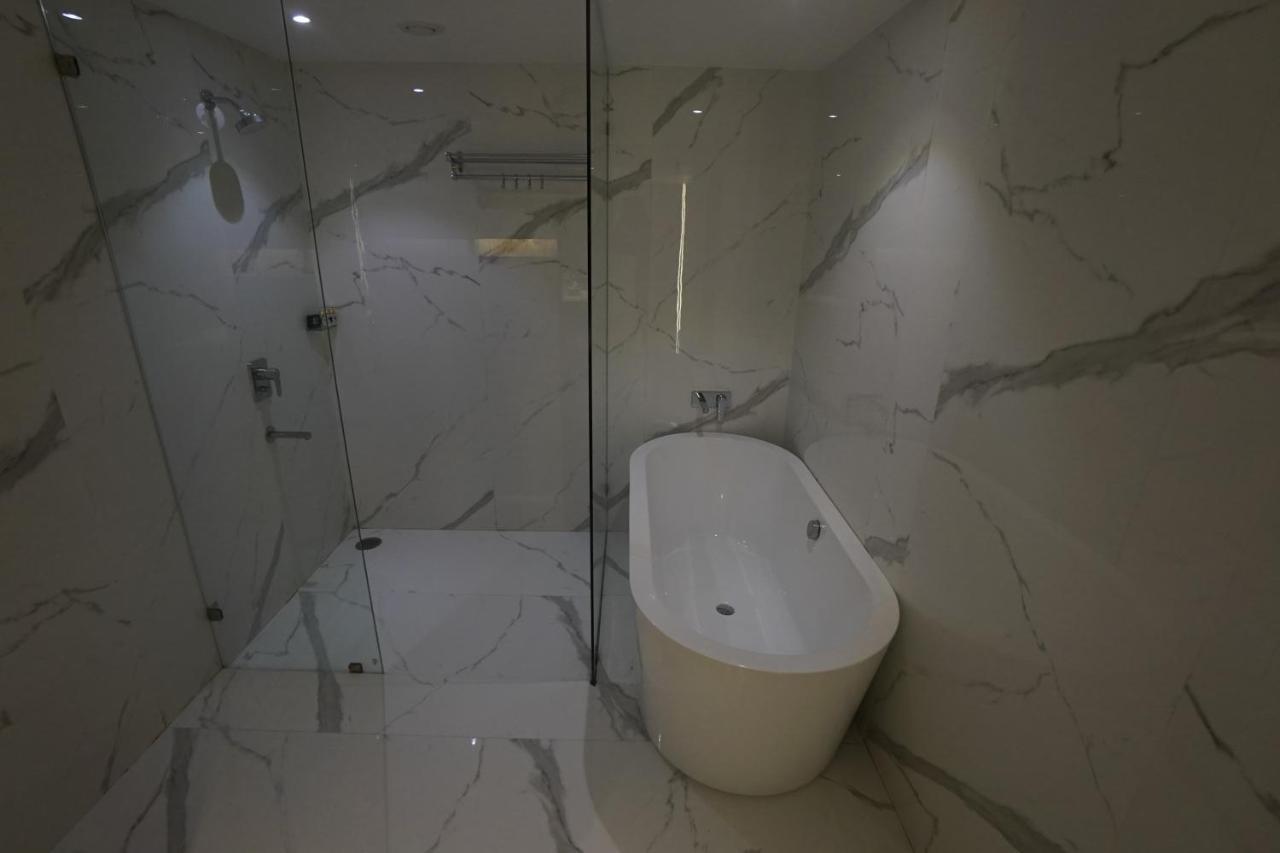 Clarks Inn Suites Kangra Εξωτερικό φωτογραφία